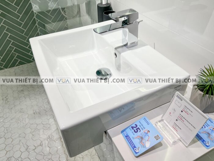 anh thuc te chau rua mat lavabo toto lt647cr lt647cs lw647cjwf ban am 1