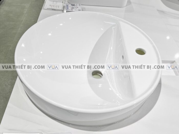 anh thuc te chau rua mat lavabo toto lt700ctr dat ban 3