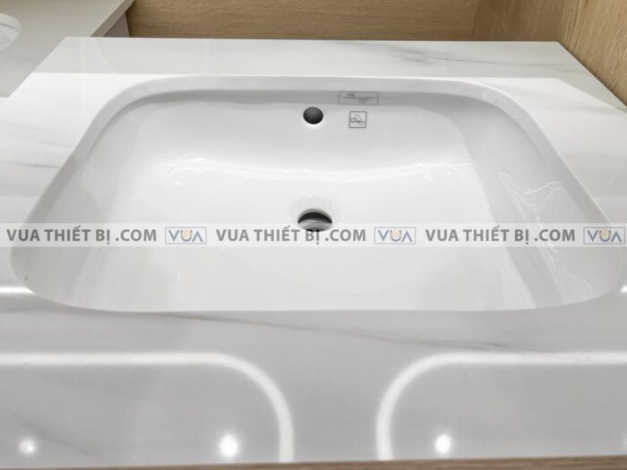 anh thuc te chau rua mat lavabo toto lt765xw am ban 2