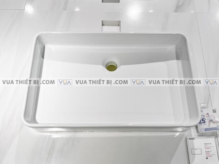 anh thuc te chau rua mat lavabo toto lt952 dat ban 2
