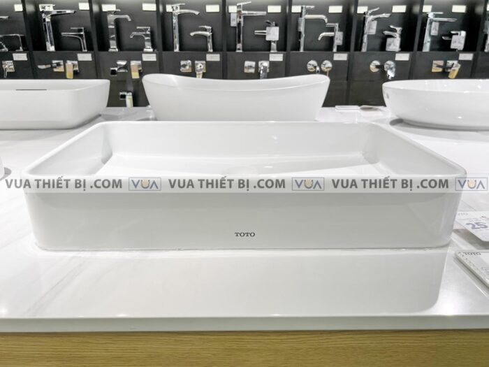 anh thuc te chau rua mat lavabo toto lt952 dat ban 5