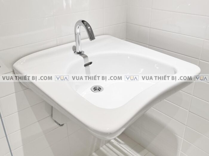 anh thuc te chau rua mat lavabo toto lw103jt1w treo tuong 1