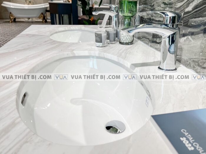 anh thuc te chau rua mat lavabo toto lw1506v tl516gv am ban 3