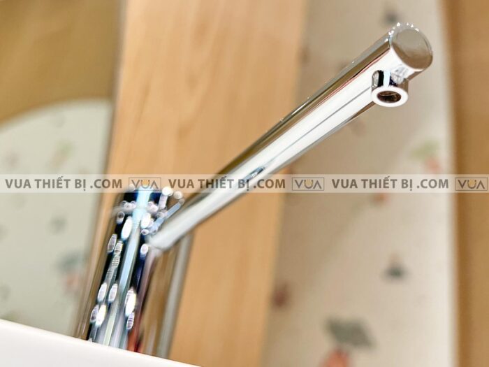 anh thuc te hop dung xa phong toto tx728aev1z 4