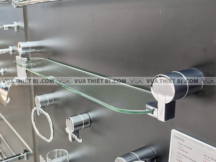 anh thuc te ke guong toto tx705ae 6