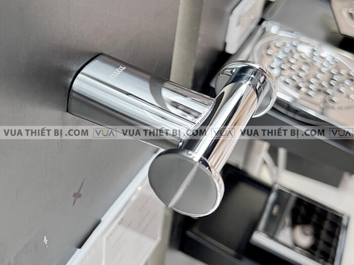 anh thuc te moc ao toto tx704arr 2