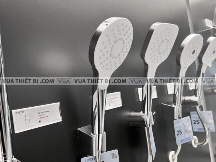 anh thuc te tay sen tam toto tbw01008a 1 che do phun massage 2 2