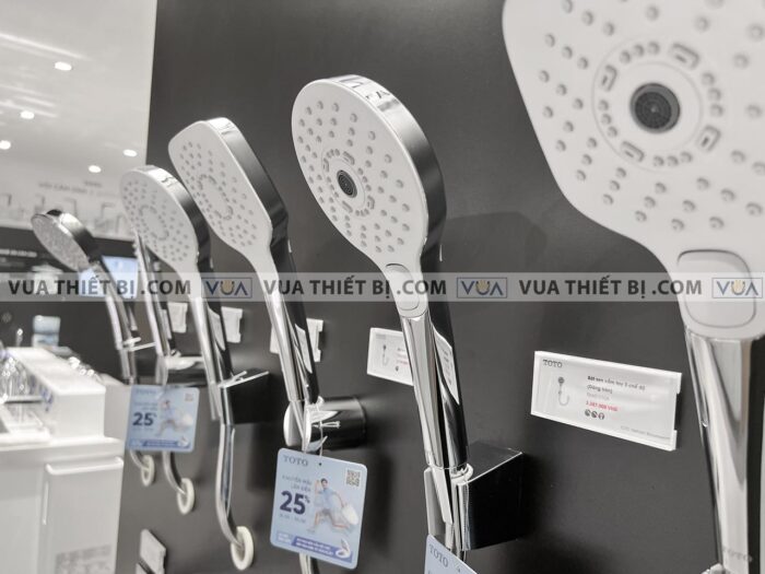 anh thuc te tay sen tam toto tbw01010a massage 3 che do 2