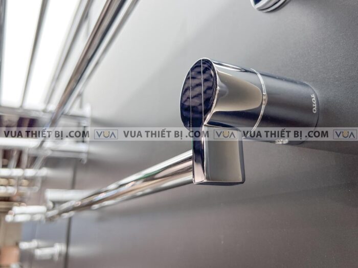 anh thuc te thanh vat khan toto tx701ae 4