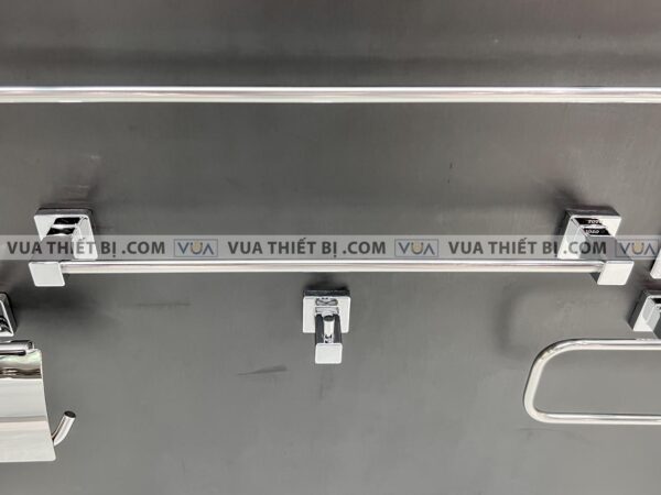 anh thuc te thanh vat khan toto yt408s4rv 1