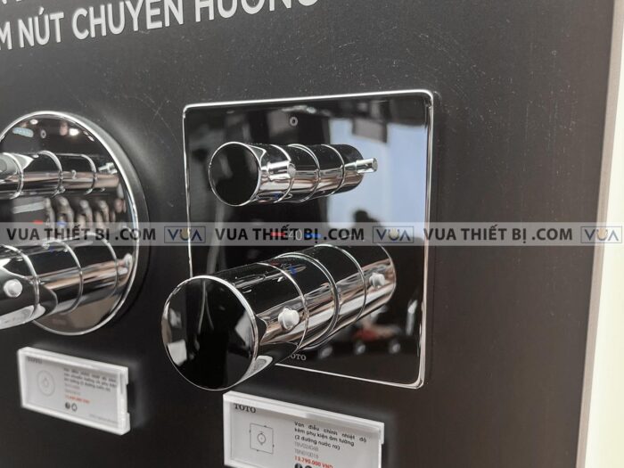 anh thuc te van dieu chinh nhiet do toto tbv02404b tbn01001b sen am tuong 2 duong nuoc ra 1