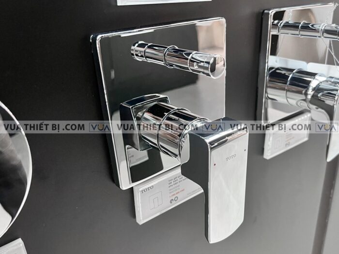 anh thuc te van gat gu toto tbg02304b tbn01001b sen am tuong gr 3