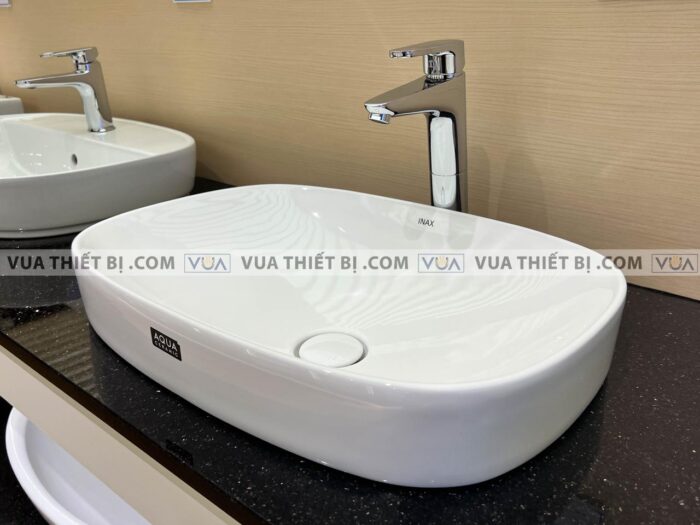 anh thuc te voi chau lavabo inax lfv 112sh co cao nong lanh 7