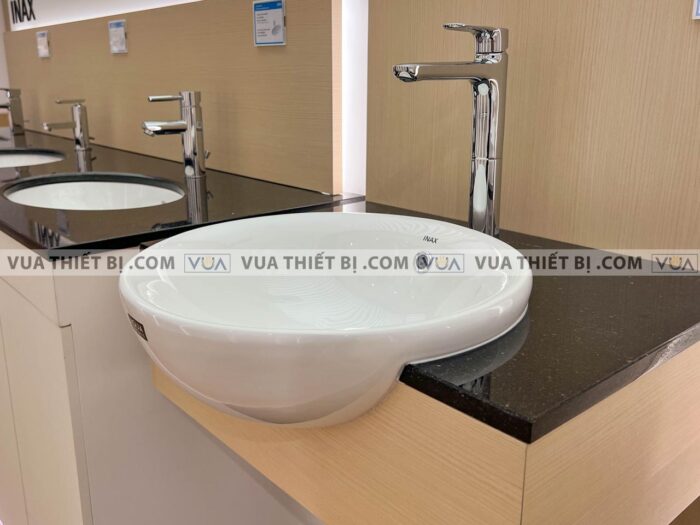 anh thuc te voi chau lavabo inax lfv 1402sh co cao nong lanh 2