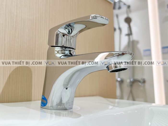 anh thuc te voi chau lavabo inax lfv 212s nong lanh 4