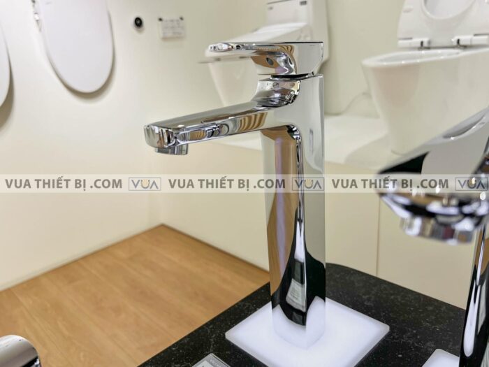 anh thuc te voi chau lavabo inax lfv 5000sh co cao nong lanh 2