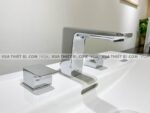 anh thuc te voi chau lavabo inax lfv 5010s nong lanh 3 lo 2