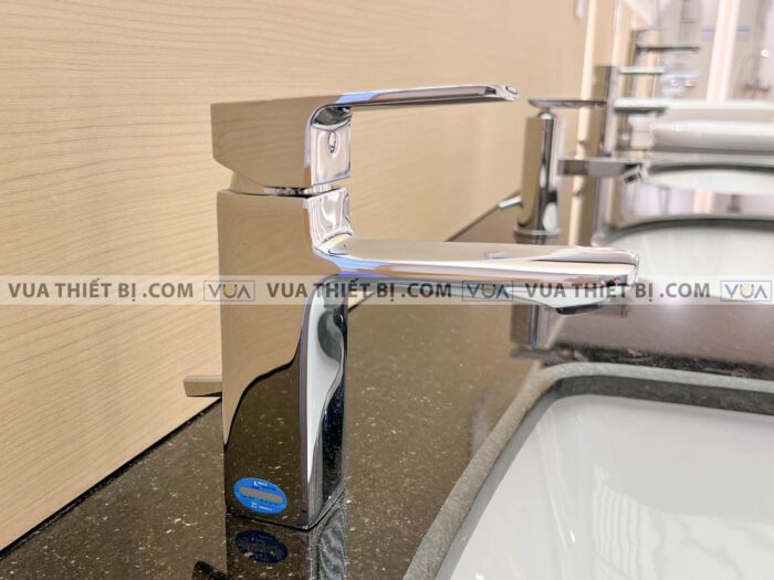 anh thuc te voi chau lavabo inax lfv 5012s nong lanh 3