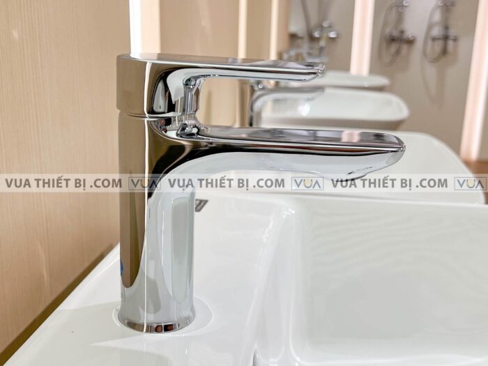 anh thuc te voi chau lavabo inax lfv 612s nong lanh 4