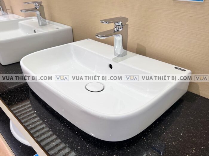 anh thuc te voi chau lavabo inax lfv 632s nong lanh 1