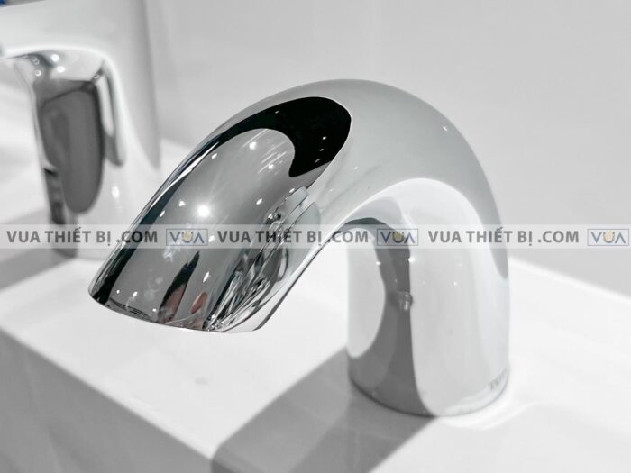 anh thuc te voi chau lavabo toto ten40anv900 tn78 9v900 hap004a cam ung nuoc lanh pin 2