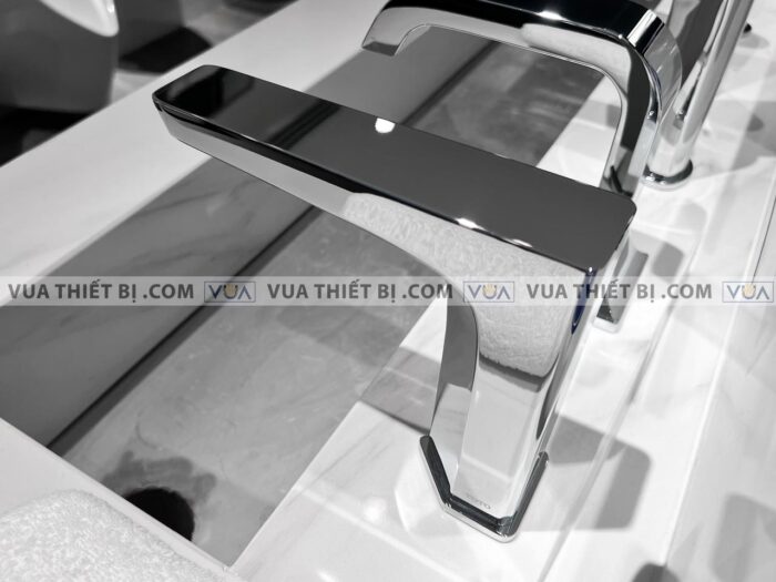 anh thuc te voi chau lavabo toto tle20006a cam ung 2