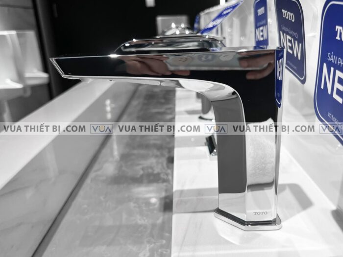 anh thuc te voi chau lavabo toto tle20006a cam ung 5