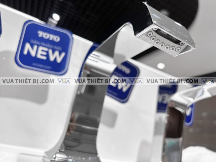 anh thuc te voi chau lavabo toto tle21006a cam ung 4