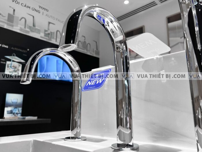 anh thuc te voi chau lavabo toto tle24007a cam ung co cao 2