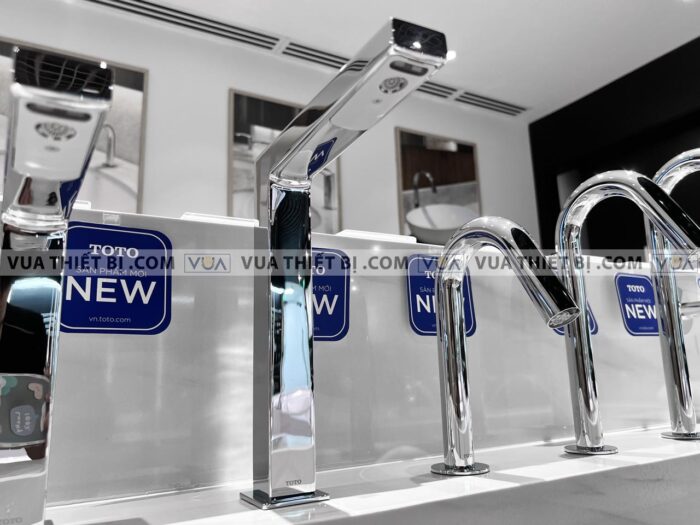 anh thuc te voi chau lavabo toto tle25008a cam ung co cao 4