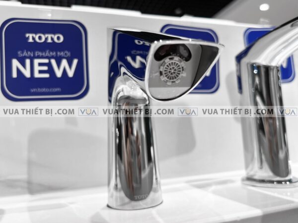 anh thuc te voi chau lavabo toto tle27002a cam ung 5