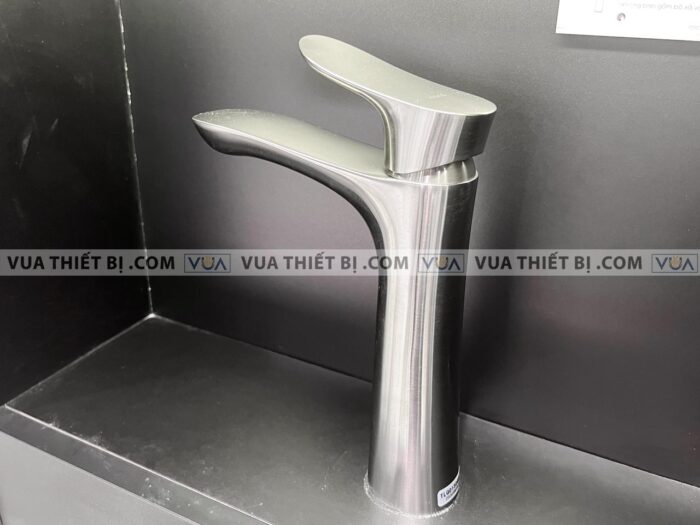 anh thuc te voi chau lavabo toto tlg01304bbn co cao nong lanh go 2