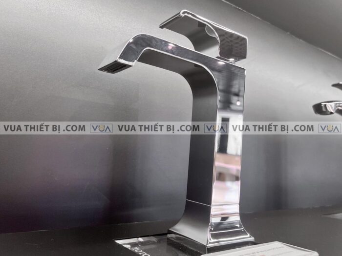 anh thuc te voi chau lavabo toto tlg08303v co cao nong lanh gc 4