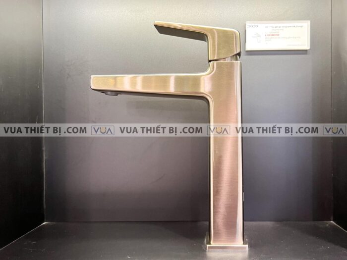 anh thuc te voi chau lavabo toto tlg10303bbbr co cao nong lanh gb 1