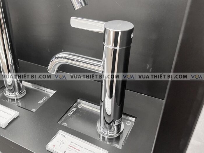 anh thuc te voi chau lavabo toto tlg11301v nong lanh gf 2