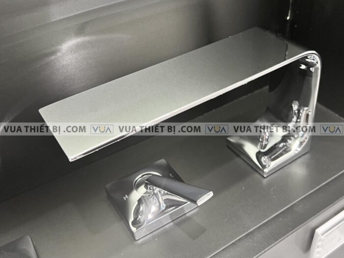 anh thuc te voi chau lavabo toto tlp02301b nong lanh 2 lo zl 3