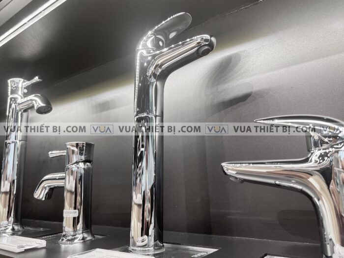 anh thuc te voi chau lavabo toto tls03305v co cao nong lanh lc 4