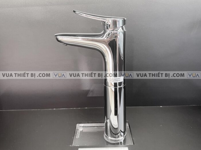 anh thuc te voi chau lavabo toto tls04304v co cao nong lanh lf 1