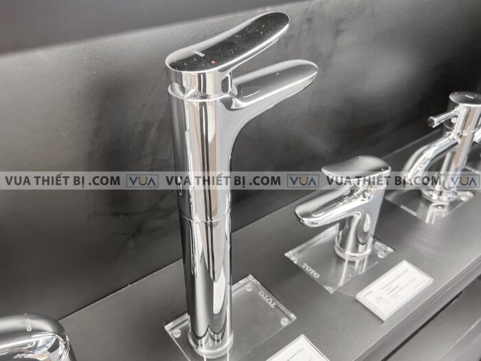 anh thuc te voi chau lavabo toto tls04306v co cao nong lanh lf 3