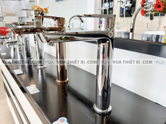 anh thuc te voi chau lavabo viglacera vg125 co cao nong lanh