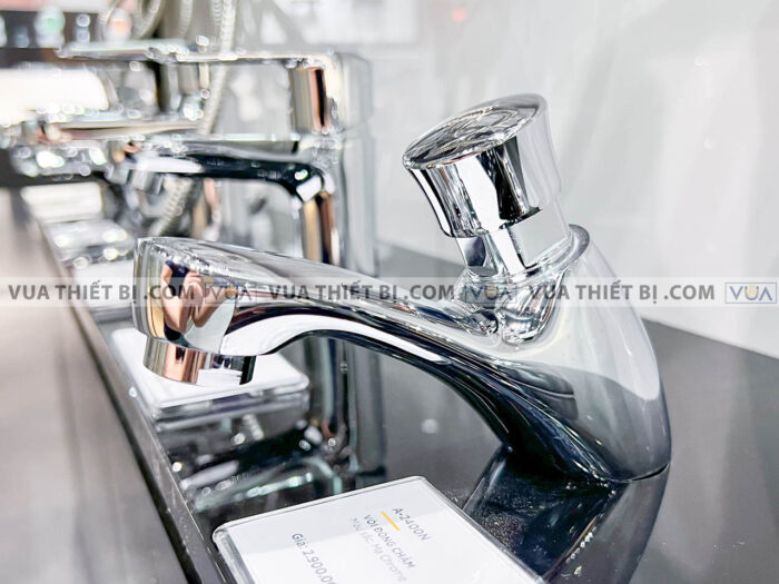 anh thuc te voi lavabo american standard a 2400n 2