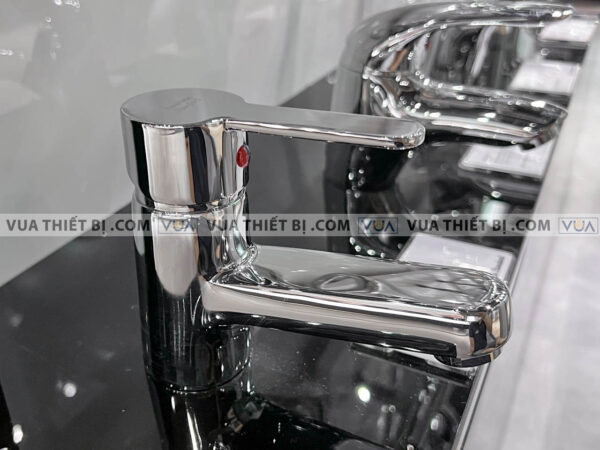 anh thuc te voi lavabo american standard wf 6501 3