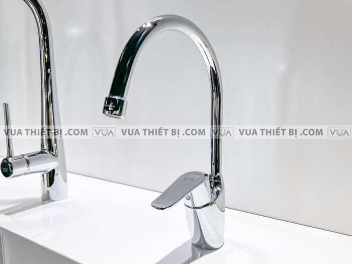 anh thuc te voi rua bat american standard wf 5624 2