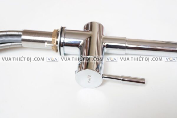 anh thuc te voi rua bat inax sfv 1013sx rut day 1