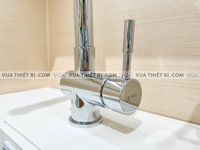 anh thuc te voi rua bat inax sfv 1013sx rut day 3