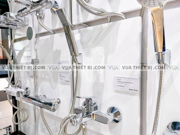 anh thuc te voi sen american standard wf 0411 2