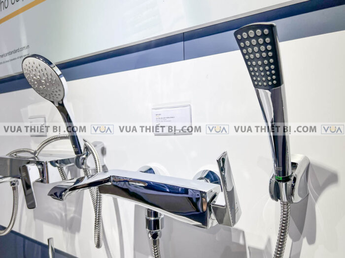 anh thuc te voi sen american standard wf 0611 3