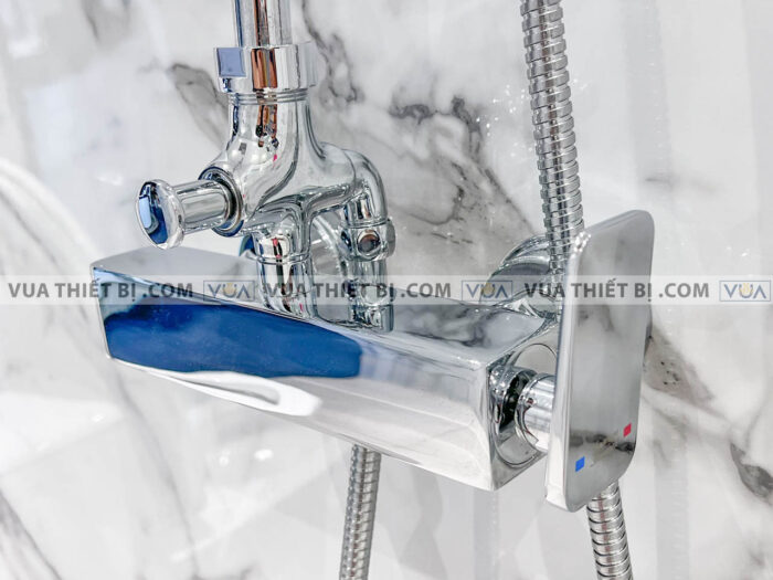 anh thuc te voi sen cay american standard a6110978903 wf 3672 2