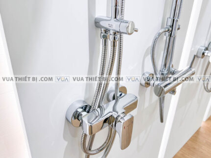 anh thuc te voi sen cay inax bfv 50s nong lanh 4