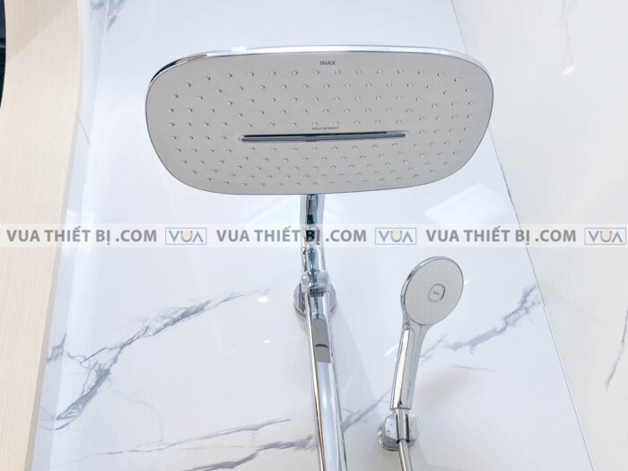 anh thuc te voi sen cay inax bfv 655t 2